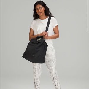 Lululemon On My Level Bag 19L